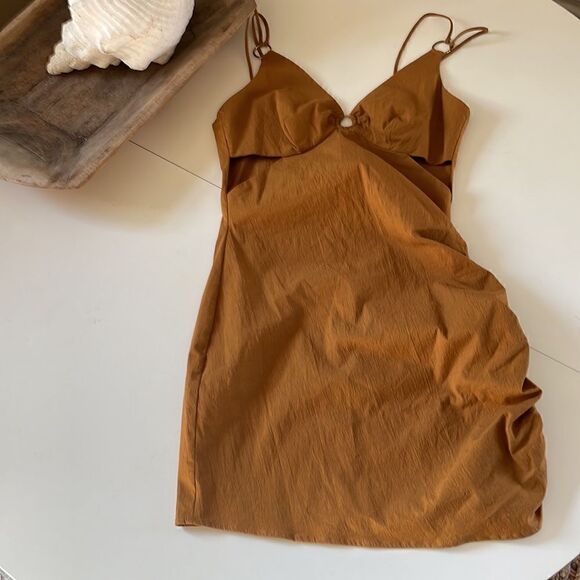 ZaraāCutāOutāMiniāDressāSmall - Picture 3 of 5